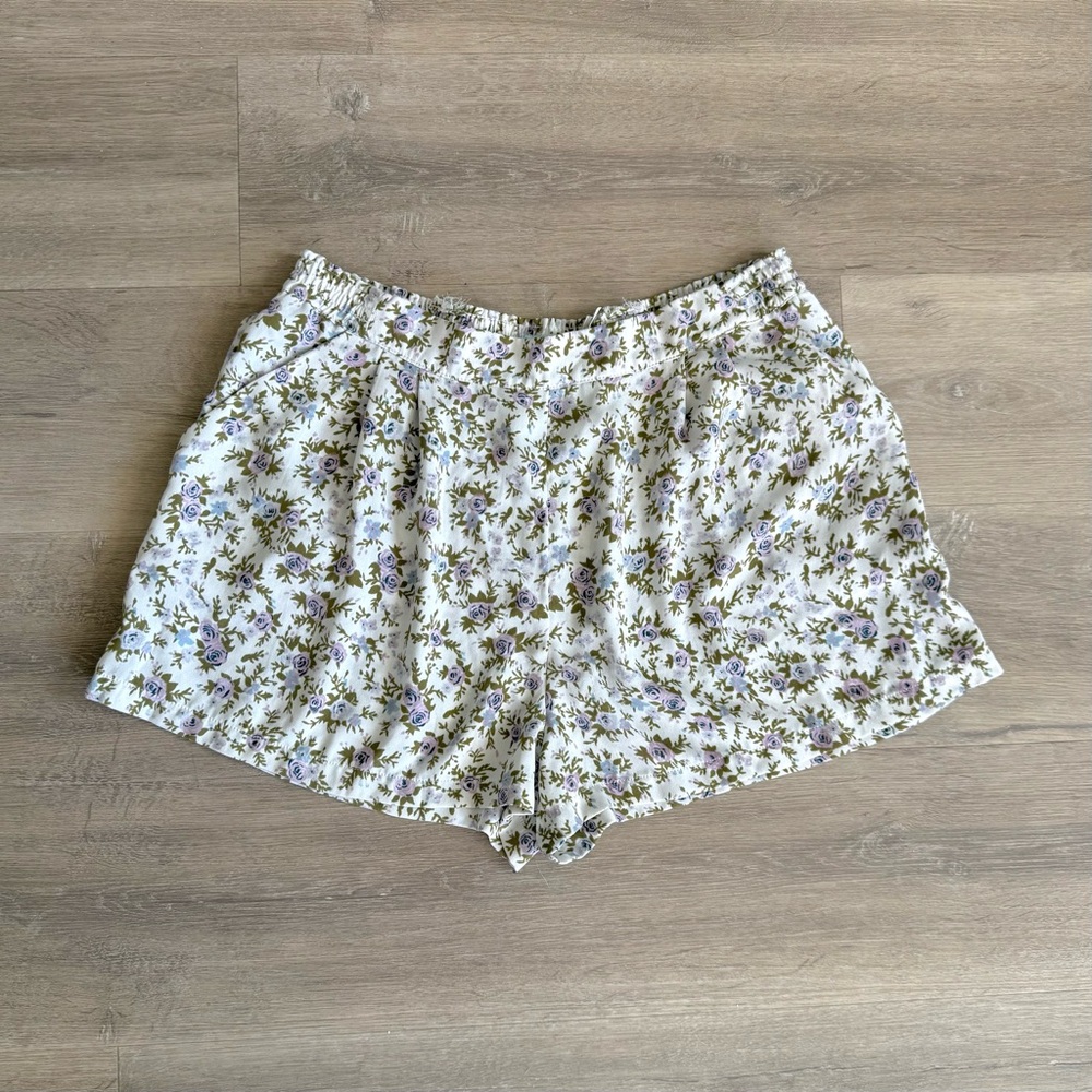 Kimchi Blue High Waisted Flowy Shorts